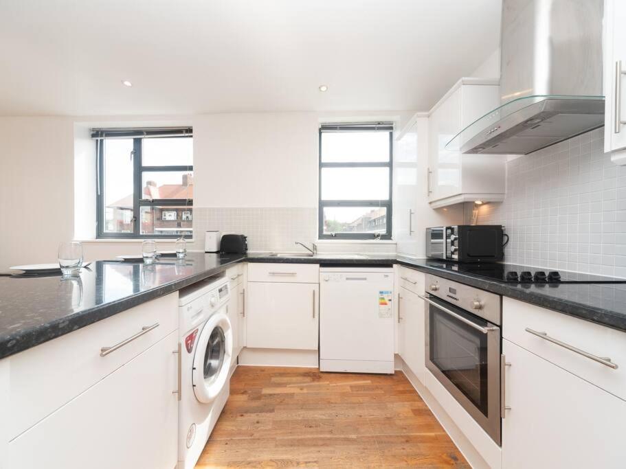 Bright & Modern 2-Bed Apartment In Vibrant East London Bagian luar foto